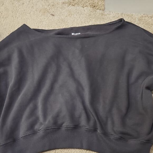 Hollister Tops - Hollister Easy Crew Charcoal Gray Pullover